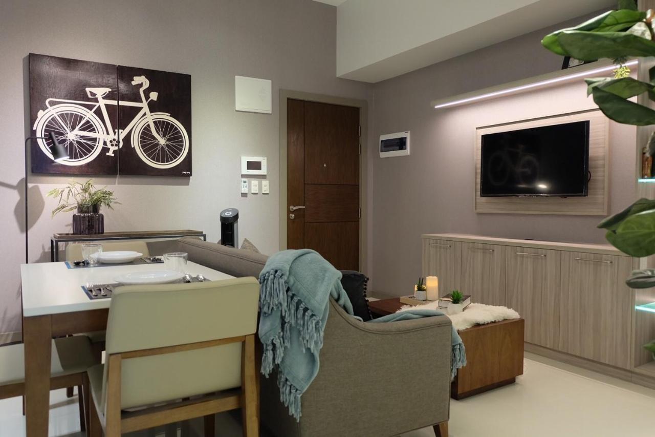 One Uptown Residence Taguig Eksteriør bilde